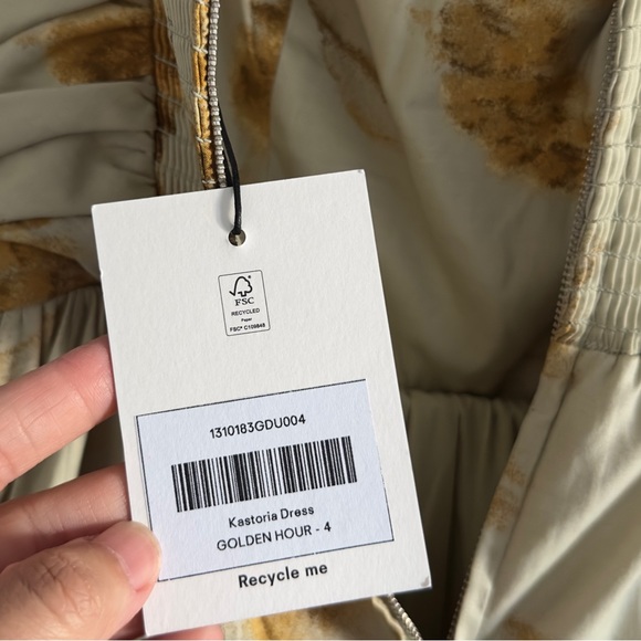 Reformation Kastoria Dress in Golden Hour Size 4 - Picture 6 of 9